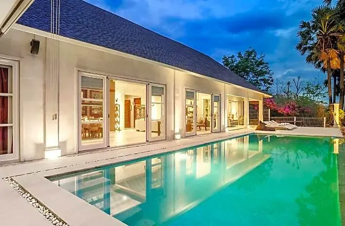 Eden Roc Bunutan